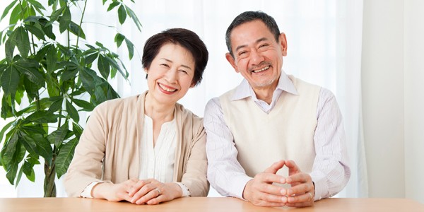 老人ホームに夫婦が同室入居するメリット