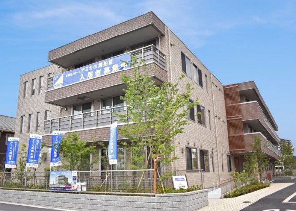 サービス付き高齢者向け住宅外観