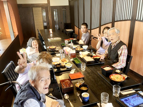 外食レクリエーション