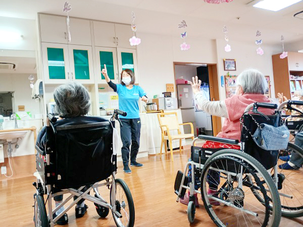 専任トレーナーによる訪問レッスン